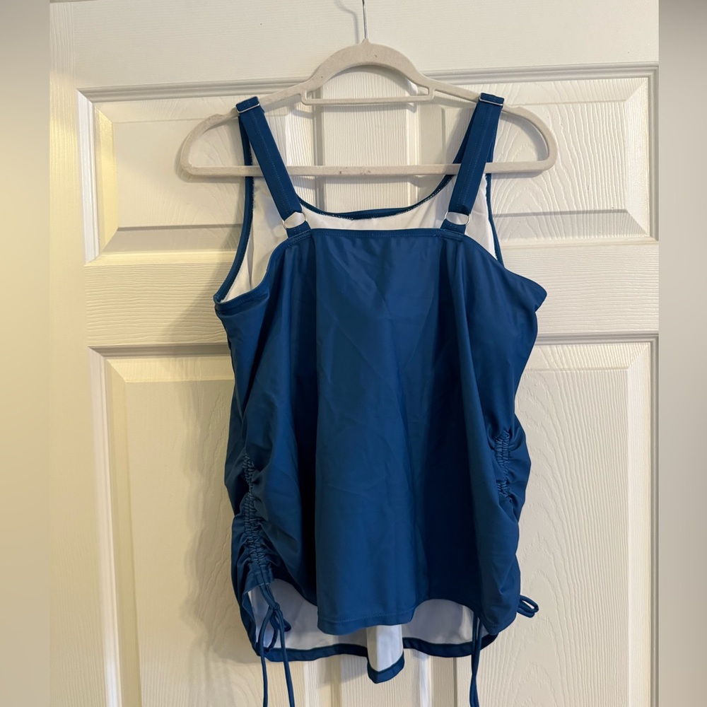 Bloomchic island print drawstring swim top - Picture 2 of 5
